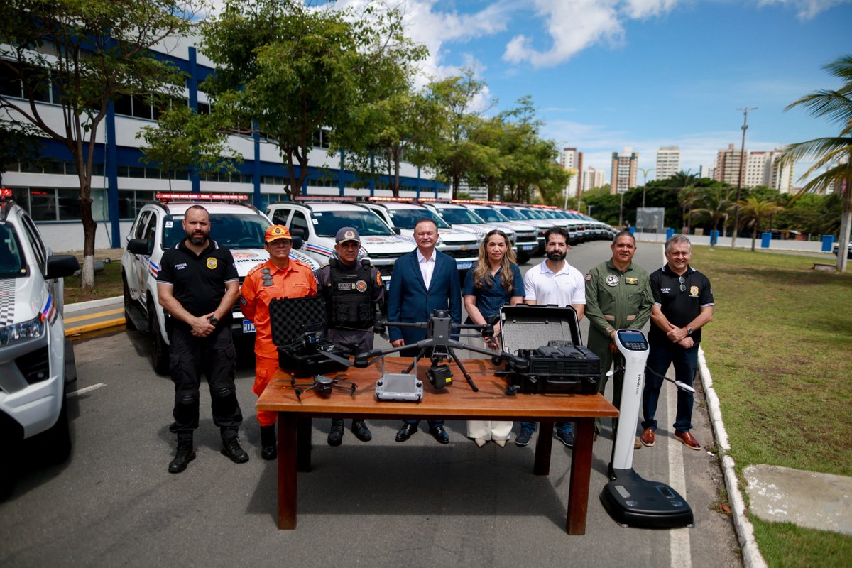 acontece_ma's tweet photo. Brandão entrega 88 novas viaturas e equipamentos para reforçar a Segurança Pública -  https://t.co/bG1B5AgaiG https://t.co/IwkAB2gh3E