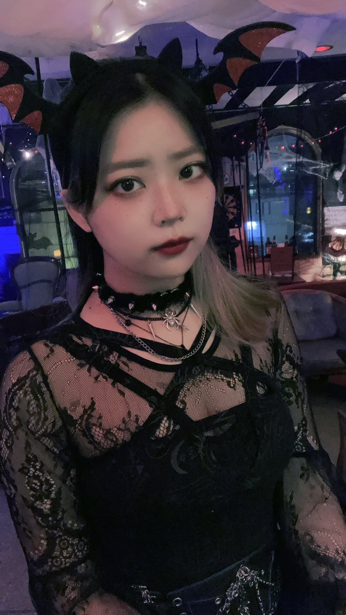 BAR出勤ー！
出勤数えたら、残り5回ぐらいですね
残りの出勤表でも後ほど出します自己満ですね
では皆様のことお待ちしておりますねぇ
<a href="/BAR1031yas/">ホーンテッドBAR</a>