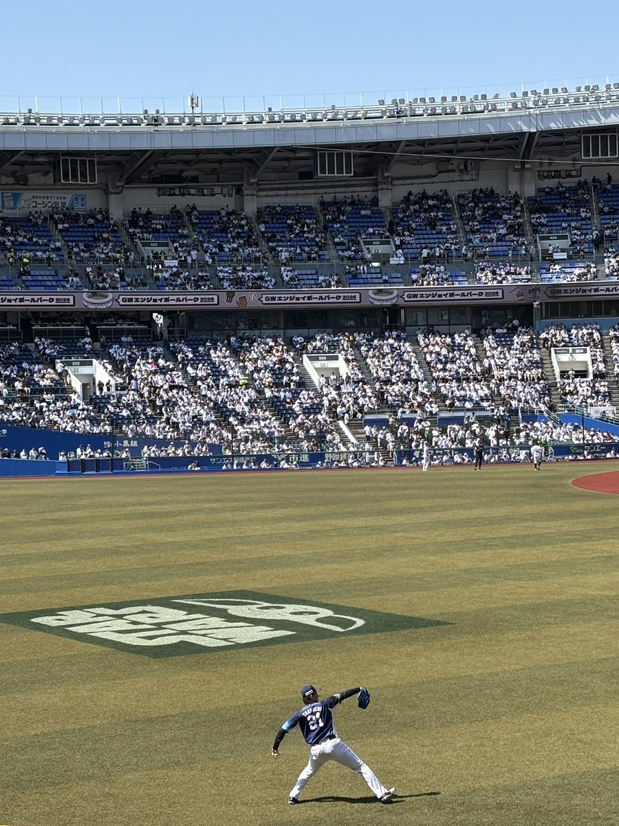 Lionware_take's tweet photo. 今シーズン初のzozoマリンスタジアムでの観戦で白星を上げられました🙌✨
特に推しのピッチャーに勝ちがついたことが何よりも嬉しい☺️
 #seibulions https://t.co/lQcywouZ6P