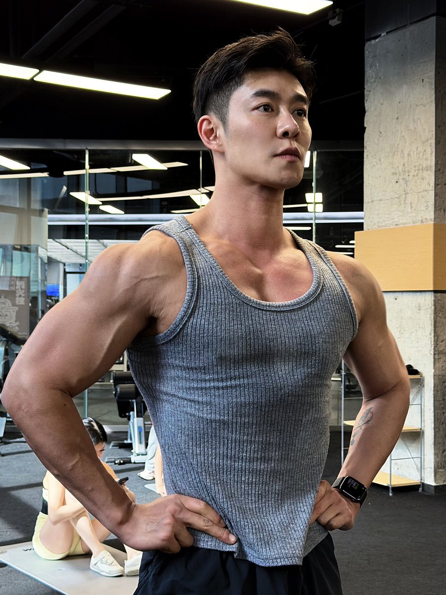 给你一坨子 tweet media