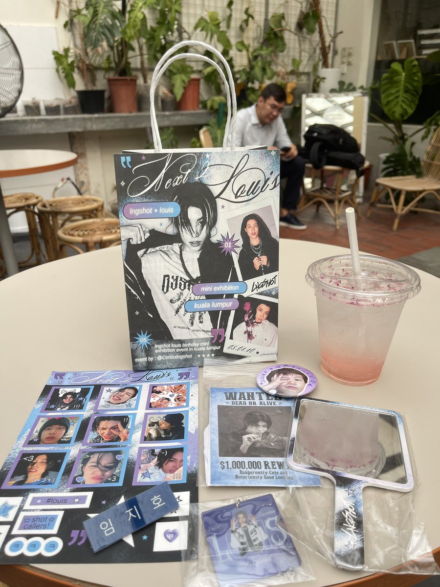 hoonymashikyu's tweet photo. this is what happens when you don't have a local friendβ you attend cs events, get the kit, eat a bit and leave ahahah
Thank you for your efforts @cortisxlngshot @LNGSHOTMY ππ»ββοΈ
ITS LOUIStiful Day
#HalleLOUISDay #μ°λ¦¬_루μ΄_λ°λ·μ²«μμΌ
#LOUIS #Next2Louis https://t.co/FmHQSbHGkC