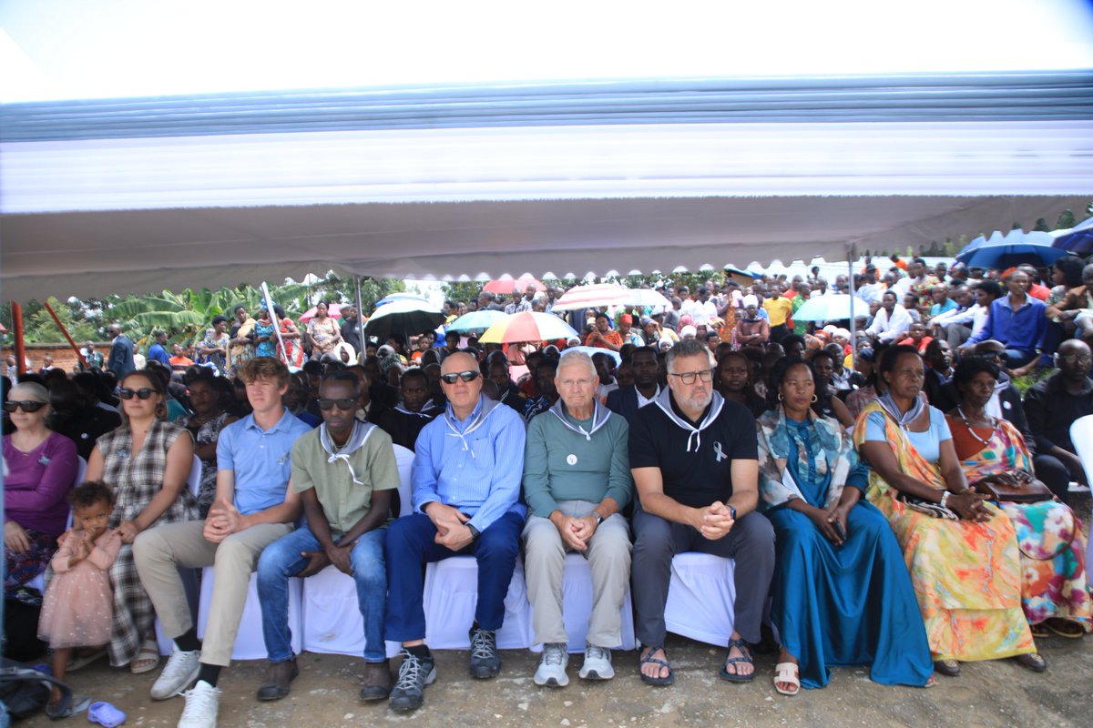 RutsiroDistrict's tweet photo. Hon. @uwiringiyimanap ati: "kwibuka abacu bazize Jenosdie yakorewe abatutsi ni inshingano zacu nk'Abanyarwanda kandi bigakorwa n'umutima wose. Kwibuka ni umwanya wo kongera guha agaciro abazize Jenoside. Ntituzibagirwako Jenoside yakorewe Abatutsi yateguwe..." https://t.co/CdbOdkiDLK