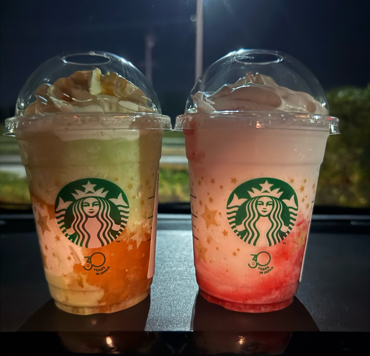 cham_556's tweet photo. メロン🍈とストロベリー🍓
メロン初めて飲んだＷＷＷ https://t.co/YfnFmUNYSe