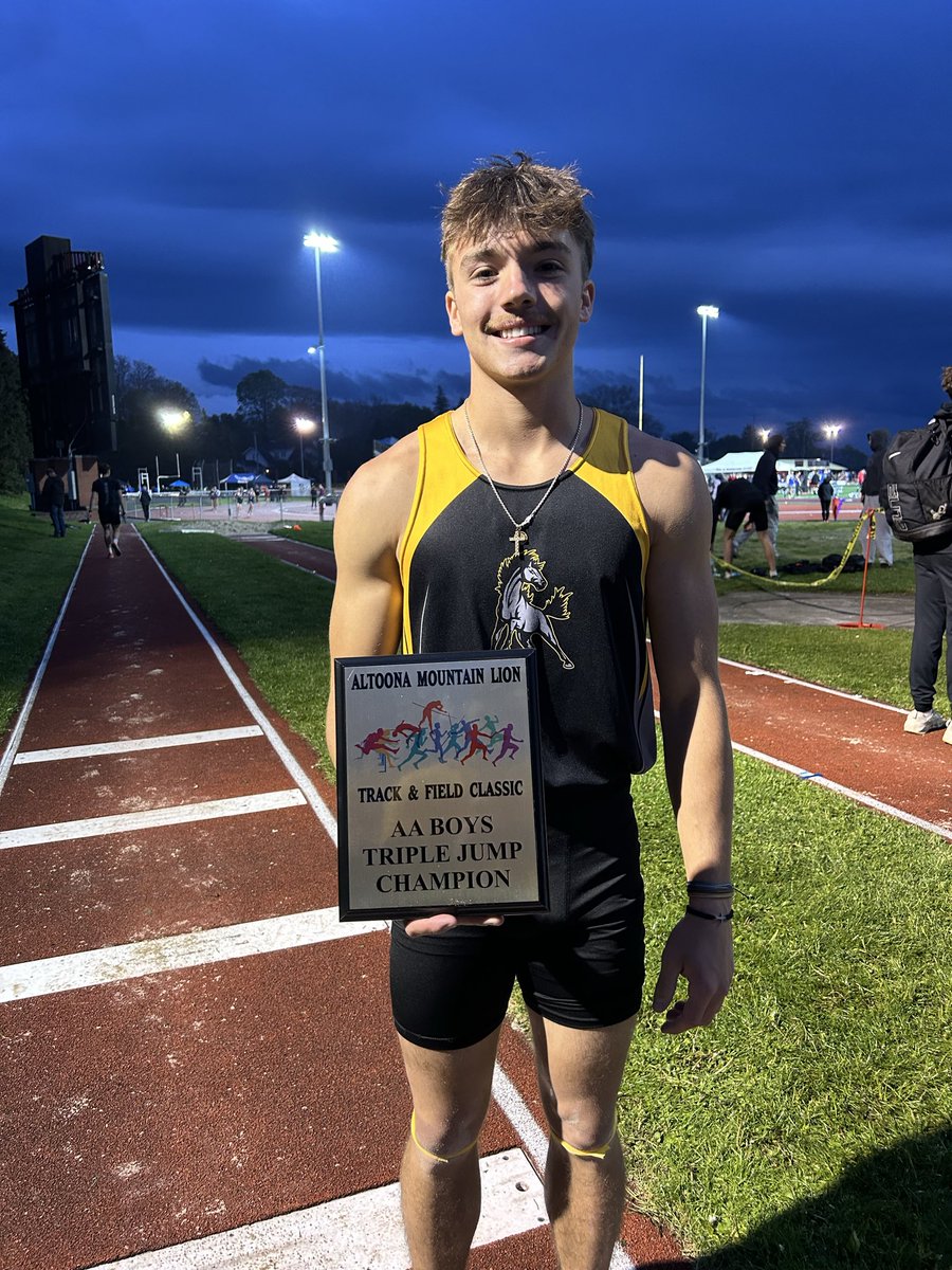 NC_Track_Field's tweet photo. Congratulations to Junior Daniel Farrell on winning the Boys’ AA Triple Jump at last nights Mt. Lion Classic with a new Personal Best and School Record jump of 46’5” https://t.co/lxsSul1YI8