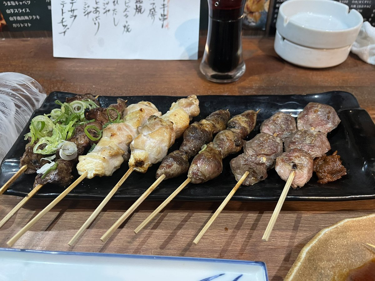 awakanpai's tweet photo. そして夜は再び、水戸の焼き鳥屋さんへ。らすとおーだーがありまして笑（よいこはまねしないでね ♡）美味しかった ♡ ますたーおもしろいお方です ☺︎

#焼き鳥
#まる久 さん https://t.co/30dTjPU46D