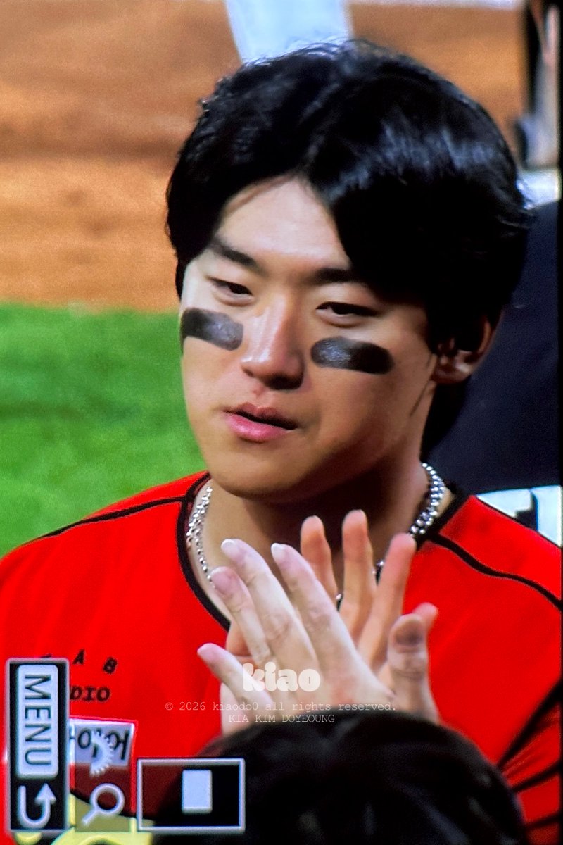 꺄오 tweet media