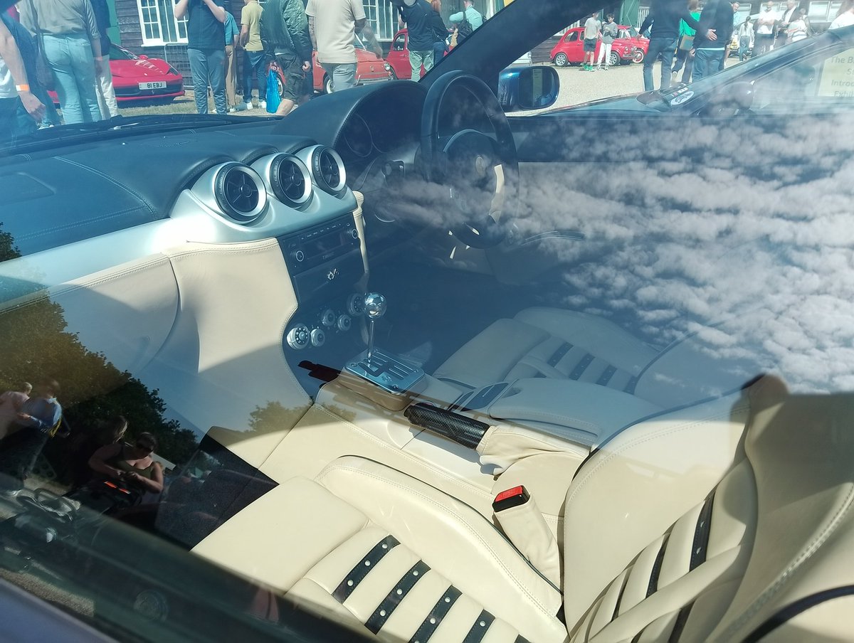 BenGooding93's tweet photo. Blue 612 with a manual gearbox, am I strange in finding this the most desirable Ferrari? https://t.co/15D1OqP1eA