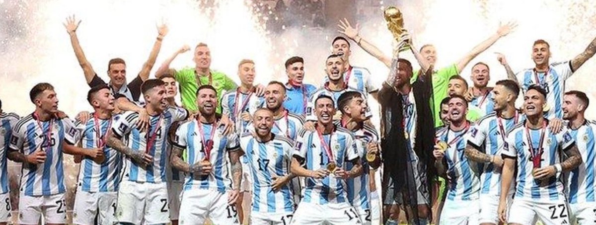 badarduja's tweet image. #FIFAWorldCup — വേൾഡ് കപ്പ് ഇന്ത്യയിൽ സംപ്രേകഷണം ചെയ്യാൻ ആരും മുന്നോട്ട് വന്നിട്ടില്ല, ആരും വാങ്ങിയിട്ടില്ല 🙄😂

Starts On June 11 in North America!!

കളി കഴിഞ്ഞു നാട്ടിൽ പോകാം  😂😂
