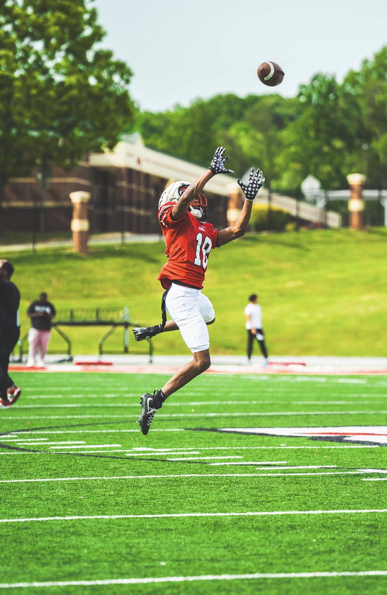 damaurib18's tweet photo. Spring ball !! https://t.co/jRu5zFEGN0