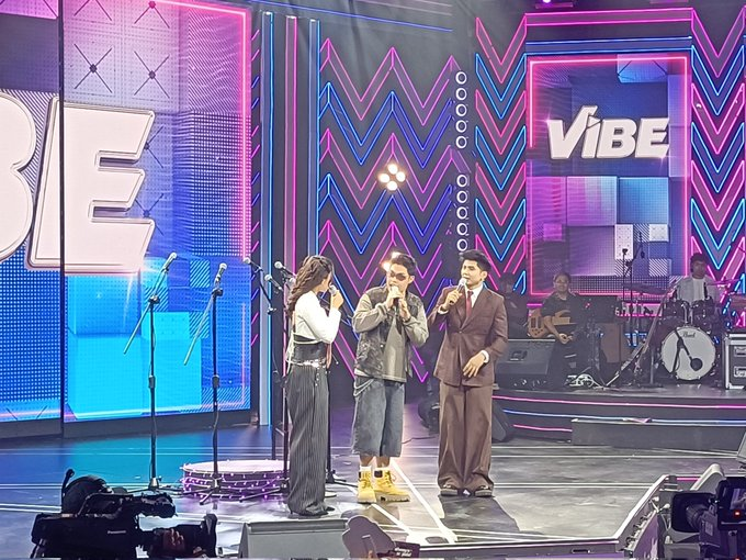 ELIJAH CANLAS

#VibeTV5 #VibePH #WeekendTripTV5
#ElijahCanlas 
<a href="/elijahcanlas_/">Elijah Canlas</a>