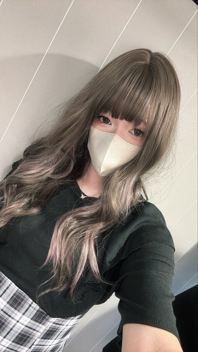 yui8573's tweet photo. お出かけ行けました(ᐡ-  ̫ - ꜀ ᐡ)
女性から2度見される事もなく、自然な感じの印象ではあったかなぁ〜
ブーツ履くと身長高いのでシンプルに目立つのが難点(／. _.＼)
写真は、アベイルでの購入品。
丈感少し短いかな？…
#女装男子 https://t.co/kgrEyKutyy