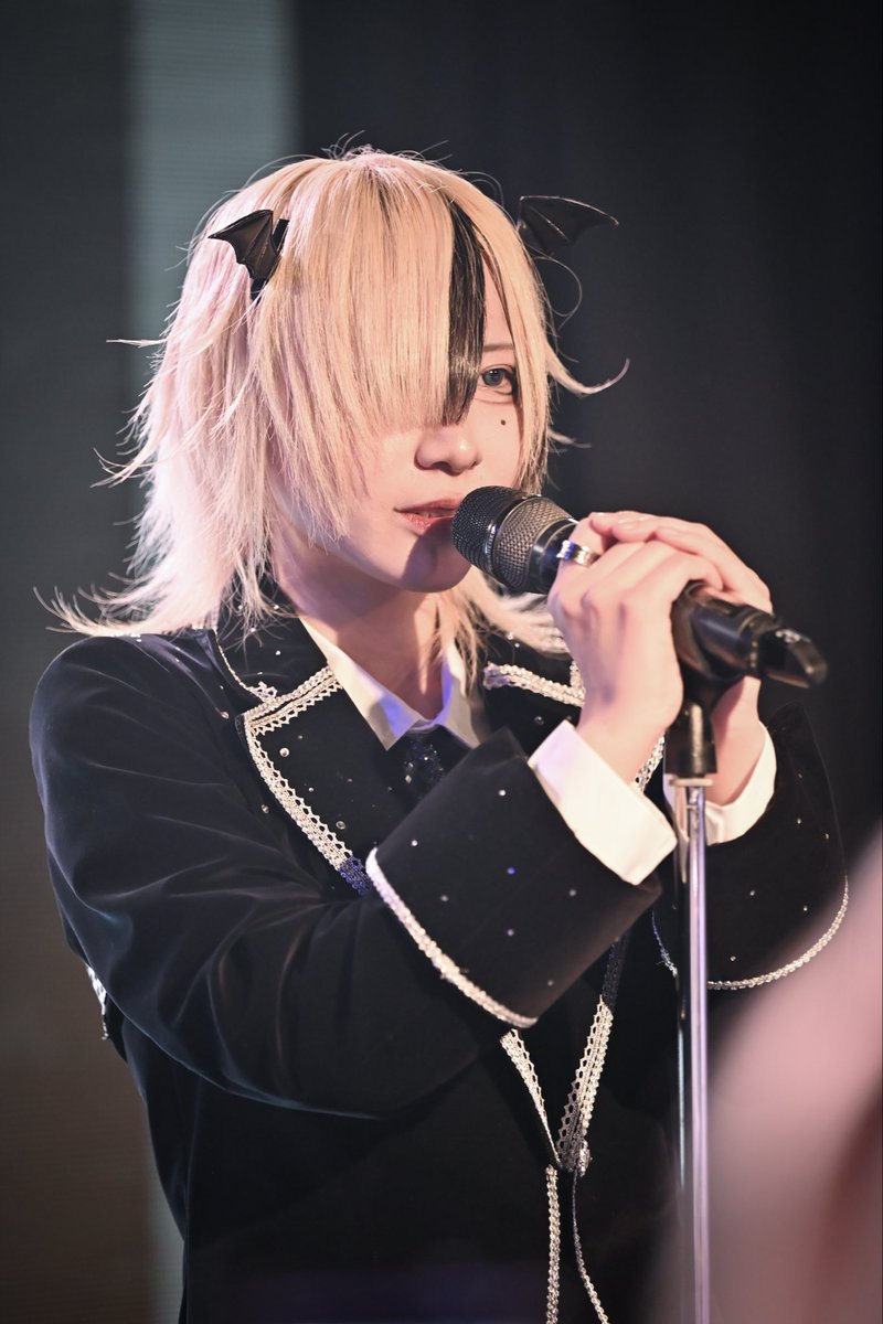 PRF7791933's tweet photo. NEO EARTH!!最終公演 2026-4-25
「フィナーレはパレードのあとで」
シエン さん @sien_neo
NEO EARTH!! @NeoEarthIdol
#我狼シエン #シ縁 #NEOEARTH https://t.co/W438KlIEFQ