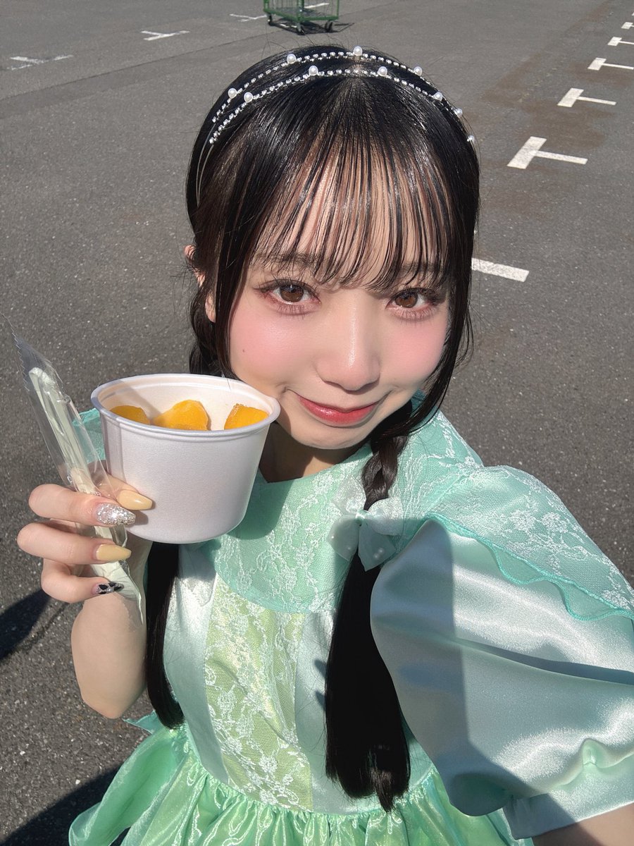 ナルハワールド(山田なる) tweet media