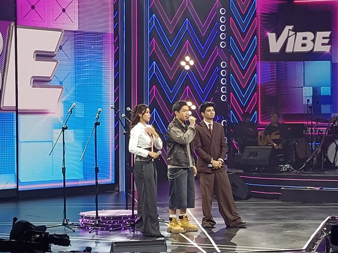 ELIJAH CANLAS

#VibeTV5 #VibePH #WeekendTripTV5
#ElijahCanlas
<a href="/elijahcanlas_/">Elijah Canlas</a>