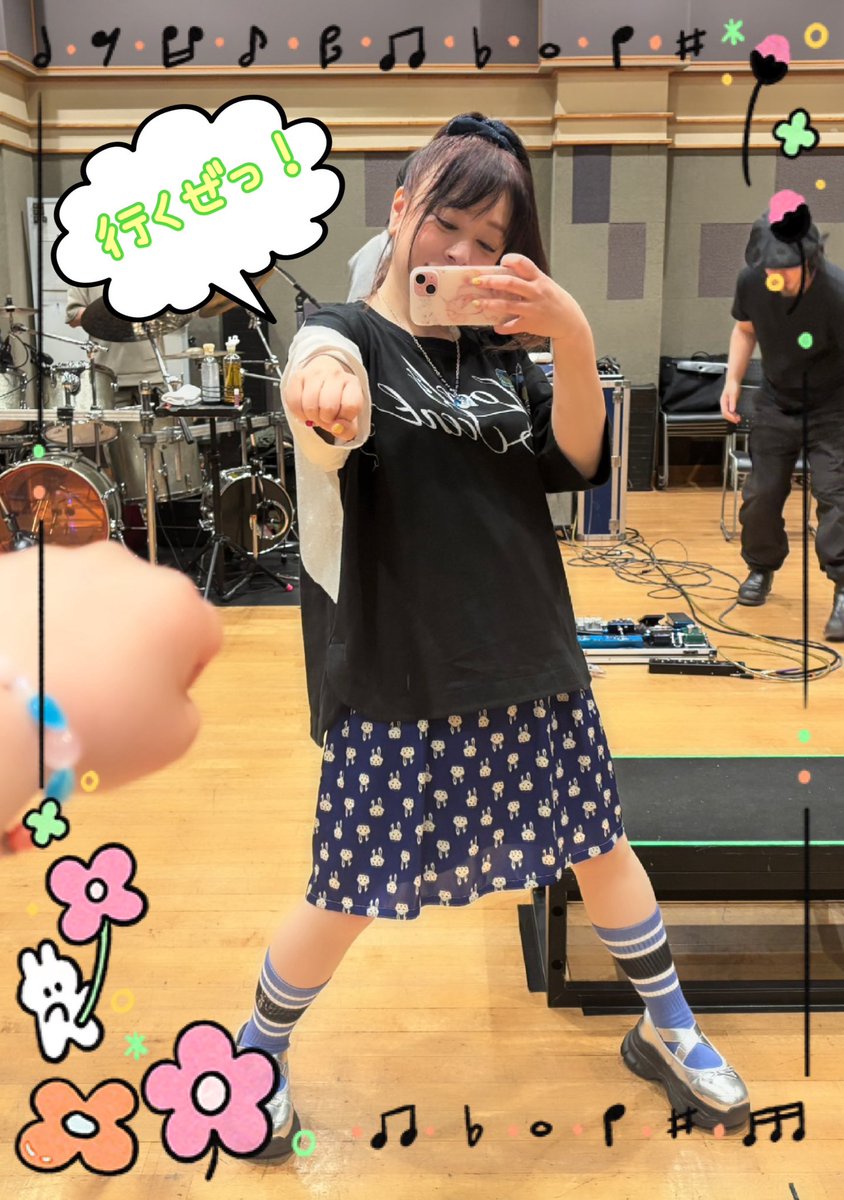 KOTOKO_Dwarf's tweet photo. DAY2メニューのゲネプロ終了しました〜\(*ˊᗜˋ*)/
こっからはFun Spring後半戦‼️
DAY1、DAY2でガラッと変わるセットリストでの二本立て公演が始まります！
かなりハードな二連戦だけど、チーム一丸となって頑張るよ💪

まずは、名古屋！いっくよ〜！

名古屋にはしょっちゅう来るから、また今度で良い？…ノンノン！
ライブは一期一会。
今回だけしか見られない景色を、目に焼き付けに来てね！

#KOTOKO喜怒哀楽ツアー
#FunSpring #DAY1 #DAY2
#楽しい楽しい春