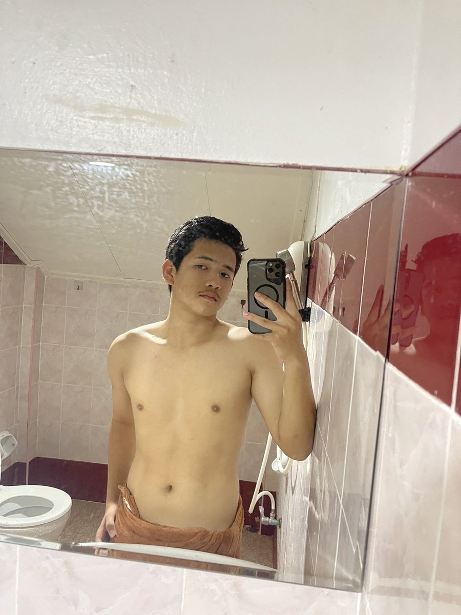 jetsada56k's tweet photo. เหงาจัง https://t.co/eBuX2EZGgG