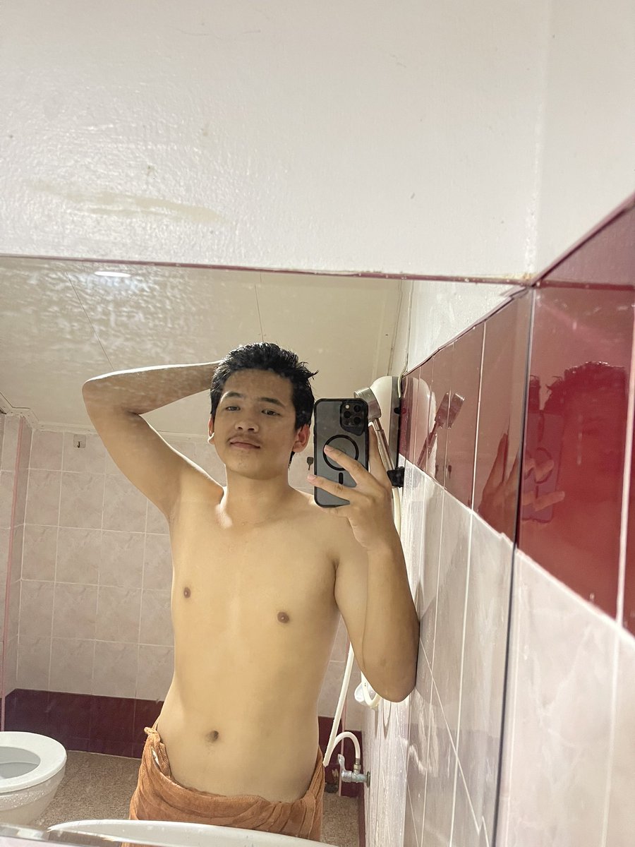 jetsada56k's tweet photo. เหงาจัง https://t.co/eBuX2EZGgG