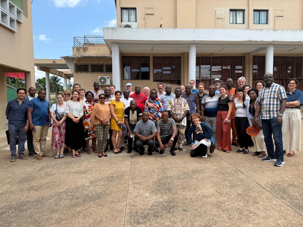 NiyongereArmel's tweet photo. J’ai eu le plaisir de prendre part au Conseil international 2026 de la #FIACAT, tenu du 30 avril au 1er mai 2026 à #Abidjan.
Cet important rendez-vous a réuni 24 #ACAT venues d’Afrique, d’Europe et du Canada, autour d’un objectif commun : renforcer notre engagement collectif dans la lutte contre la torture et les violations graves des droits humains.
Au-delà des travaux et des résolutions adoptées, j’ai eu un réel plaisir de rencontrer et d’échanger avec les représentant·e·s des différentes #ACAT. Ces moments de partage ont permis de consolider notre réseau, de mutualiser les expériences et de tracer ensemble des perspectives d’action plus fortes et coordonnées.
Je repars avec une énergie renouvelée et une détermination renforcée à poursuivre ce combat essentiel.
#DroitsHumains #ACAT #FIACAT #Solidarité #AbolitionDeLaTorture #Abidjan
#Burundi