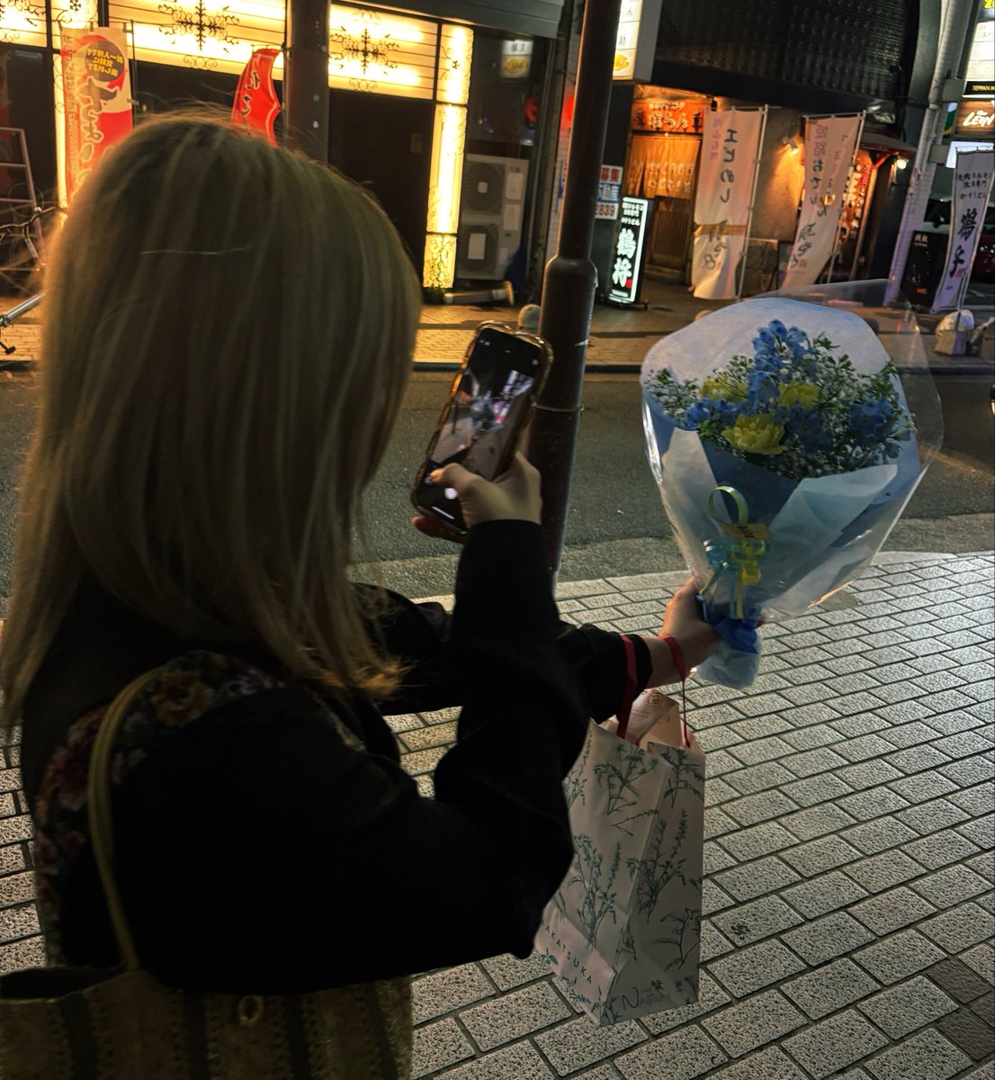 夜 tweet media