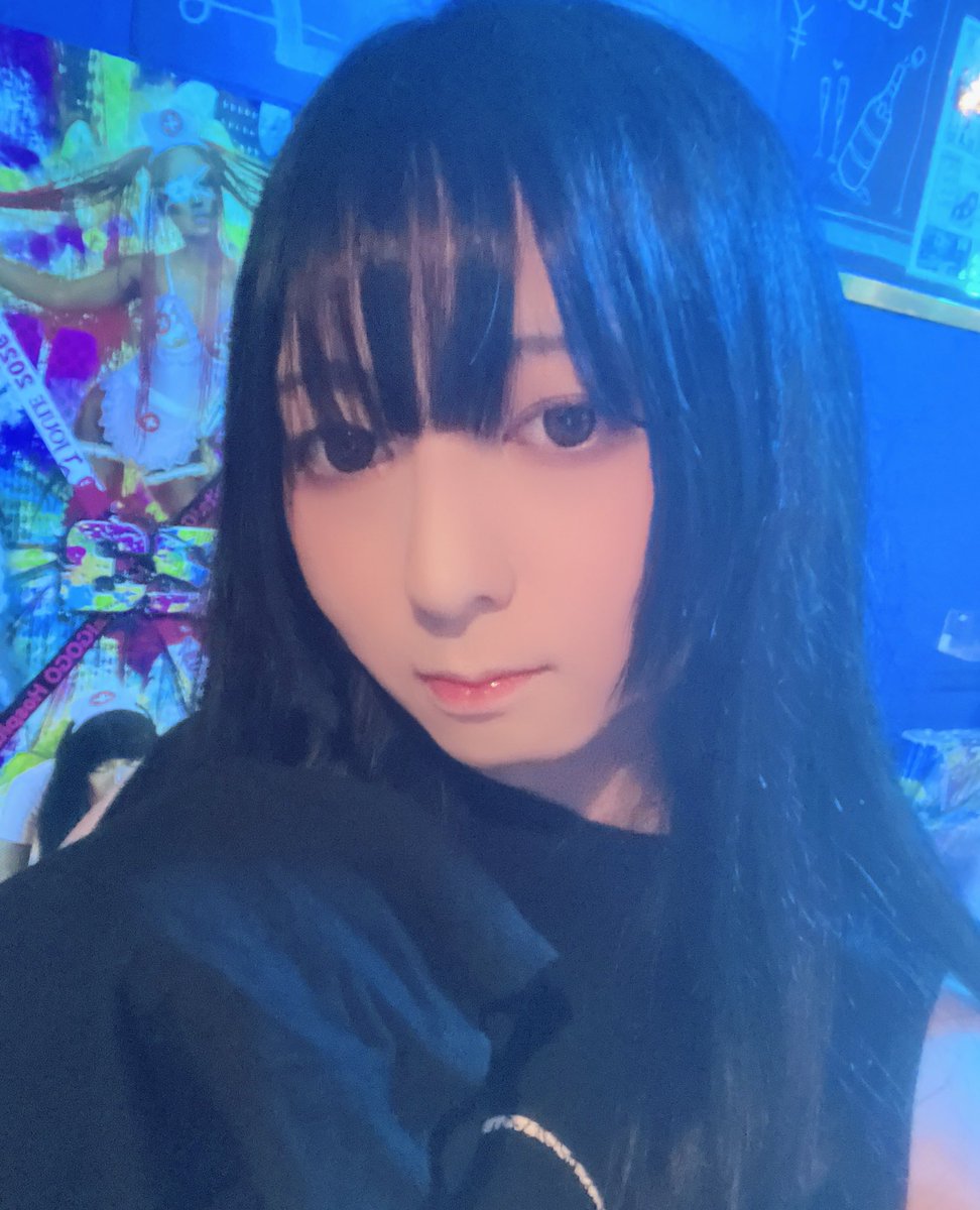 なと tweet media