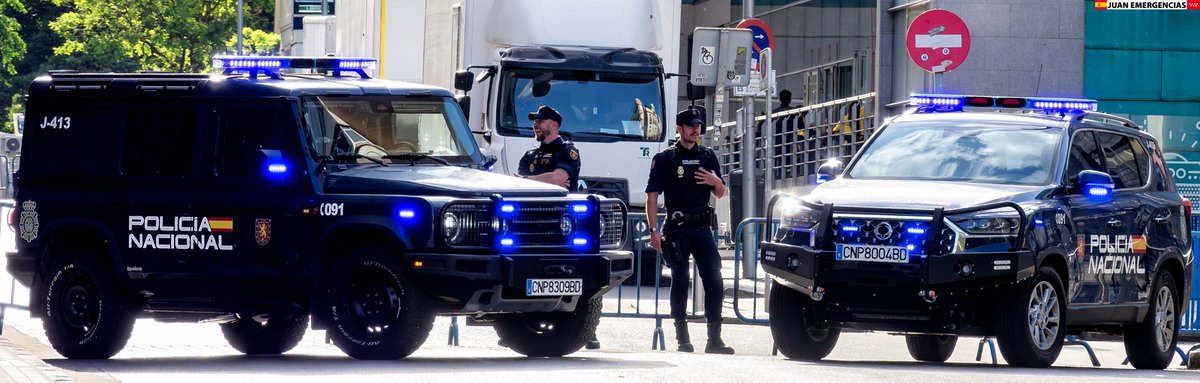 juanemergencias's tweet photo. Ineos Grenadier y KGM Rexton. Policía Nacional (UIP) https://t.co/4XCuHbxdHc