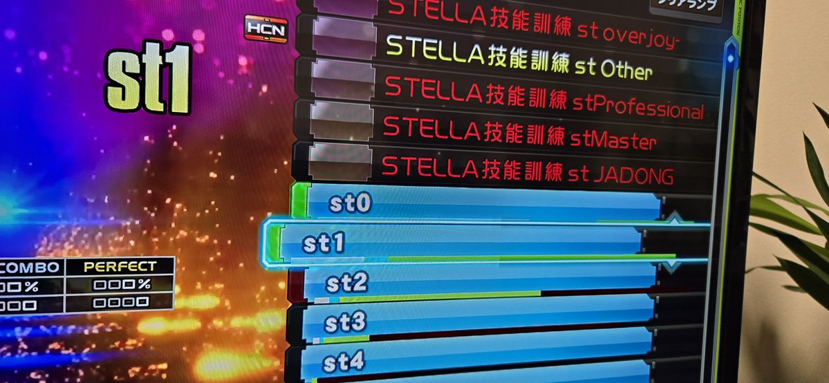 カラキ tweet media