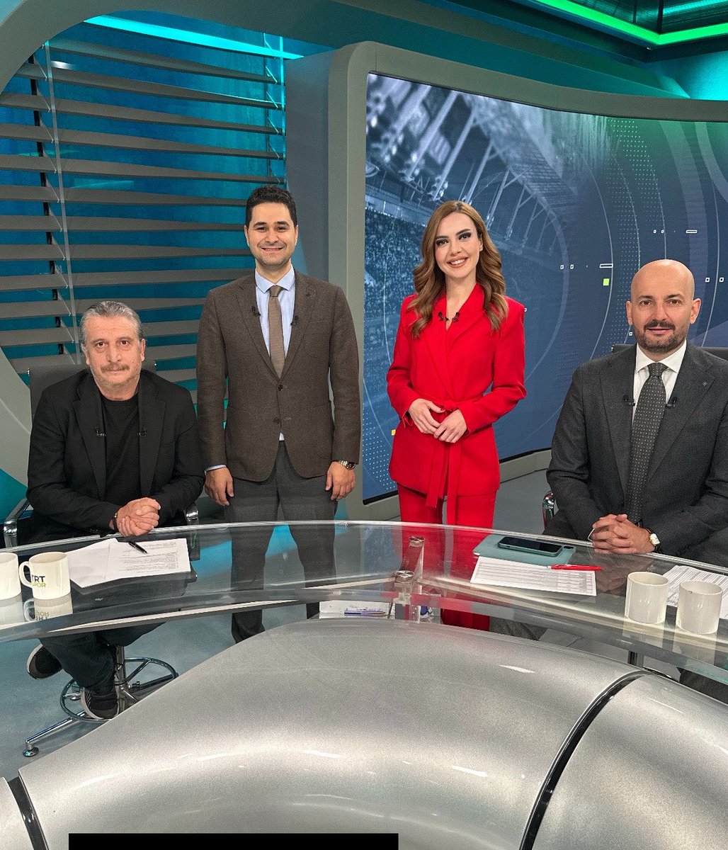 Ezgi Sütcü tweet media