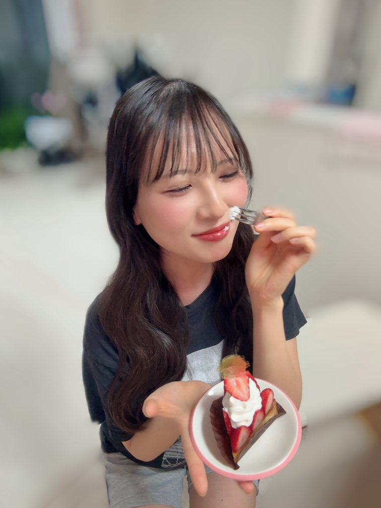 小嶋 明梨 tweet media