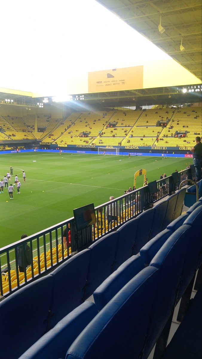 PepGranellTrave's tweet photo. Aprovechando este detallazo de un amigo 💪😉💛
Un picoteo en perfectas condiciones y a pasar la tarde cómo podamos.
@VillarrealCF
#vilareallevante #laliga #laceramica #levante #Twitter #buenastardes #futbol #gastrolovers #picoteo https://t.co/zg4yCg9QaU