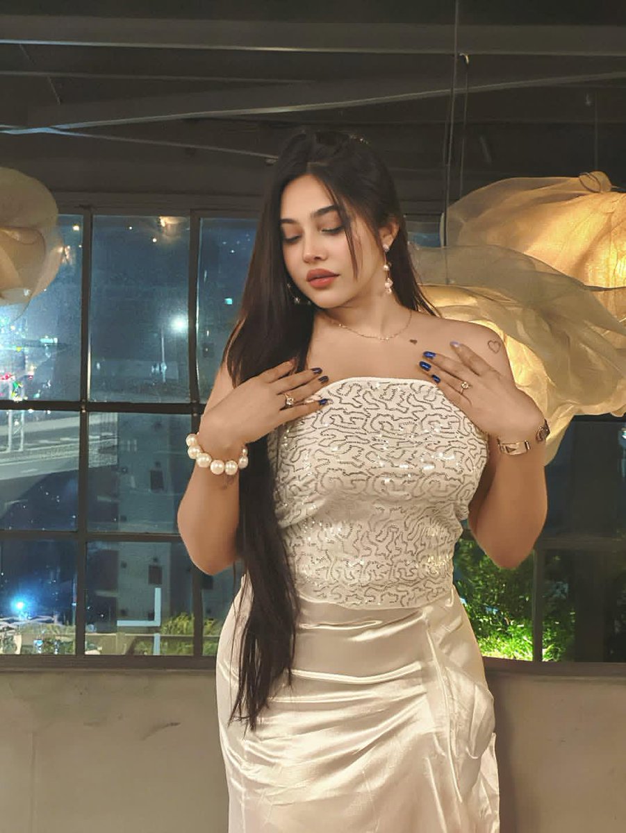 Mrs_Shreya🖤 tweet media