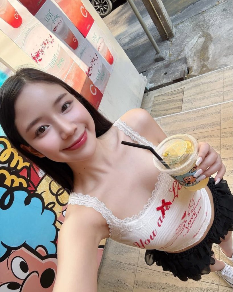 JaneneH71327's tweet image. 優しくしてくれる人がいいな。よろしくお願いします🙇‍♀️東神奈川で会える人いませんか❔#p   横浜