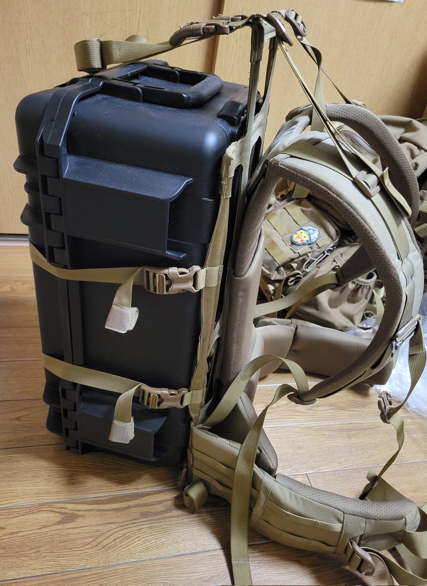 Master_R_C's tweet photo. X10携行する時の今のところの最適解
転がすよりミスランのフレームで背負った方が軽く感じて走れるぞコリャ
Reboot #現代戦研究会 https://t.co/VT2SEyEDJA