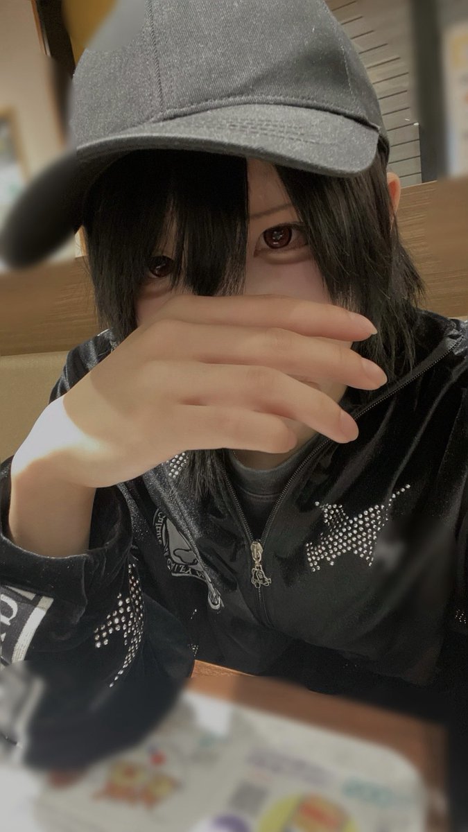 𐕣 tweet media