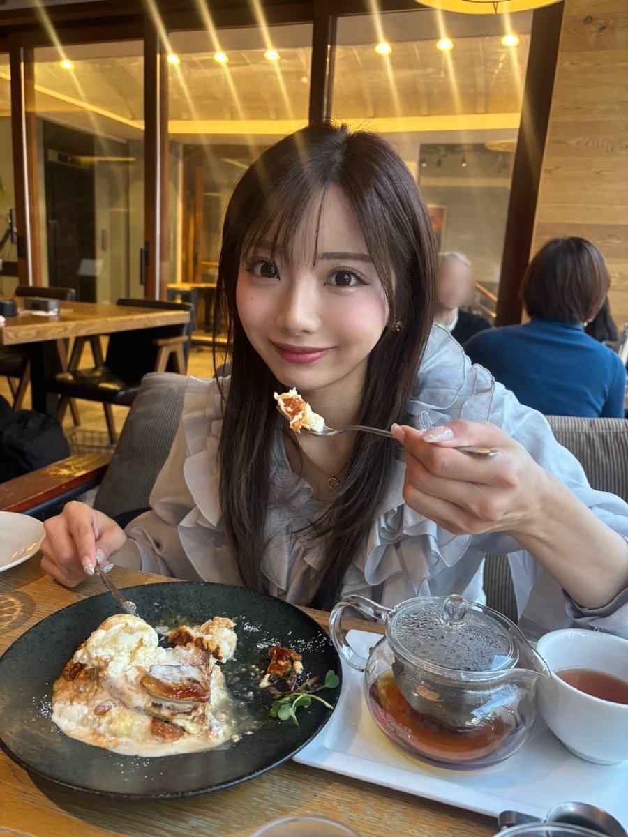 hellochiruchiru's tweet photo. 美容院帰りに自由が丘で🥞🤍

レイヤーしっかりめに入れた💇‍♀️ https://t.co/d30dJZd8Ta