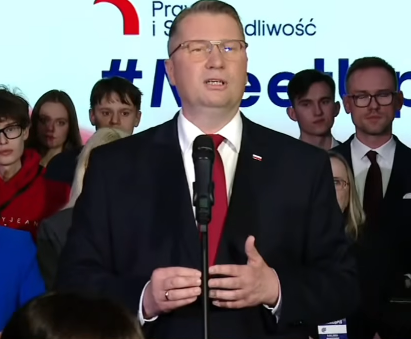 Knyziu tweet media
