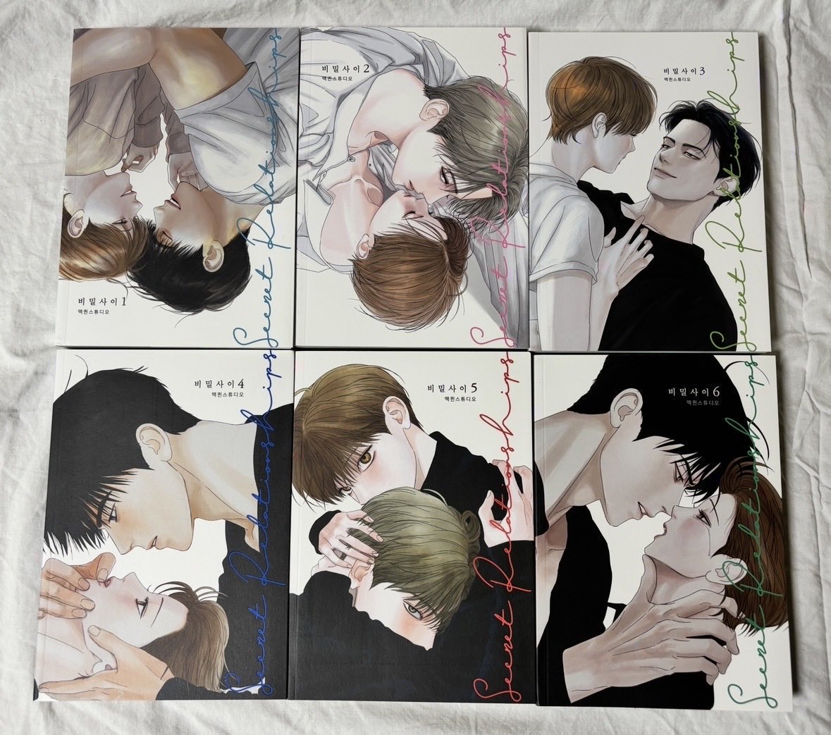 yang_doooooo_'s tweet photo. bl 비엘 제크님 단비님 엔지님 맥퀸스튜디오 만화책 단행본(신입사원만 미개봉, 나머지는개봉 및상태최상) 양도해요 디엠주세요!
관련 굿즈도 많으니 문의주세요

신입사원 3권 3.6
시맨틱에러 2권 2.0
토끼전 외전 1.0
토끼전 동화책 2.0
비밀사이 1,2,3 4.5
비밀사이 4,5,6 4.5
연애제한구역 4권 4.0 https://t.co/zMXE2ZBkjN