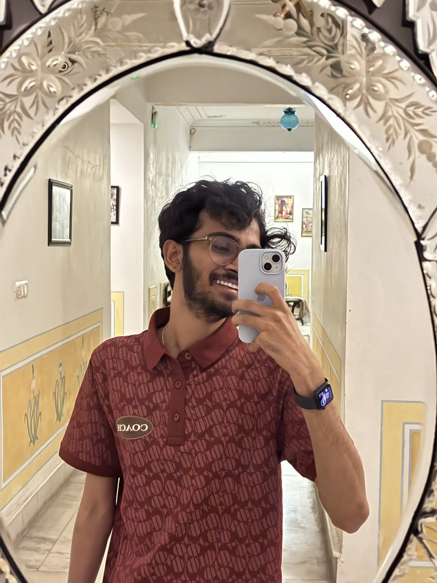 JimitPanchal12's tweet photo. Solo trip to Udaipur - no plans, just vibes, finding myself between lakes and late-night thoughts. ✨
#Udaipur #SoloTrip #TravelIndia #Wanderlust #SoloTravel #IncredibleIndia #TravelDiaries #ExploreIndia #LakeCity #TravelVibes #TripLife #BackpackingIndia #TravelGram #Peaceful https://t.co/GkIeIlCliT