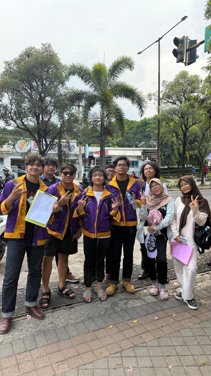 traputzy's tweet photo. lapis bogor traffic counting https://t.co/2AQyCIGkdH