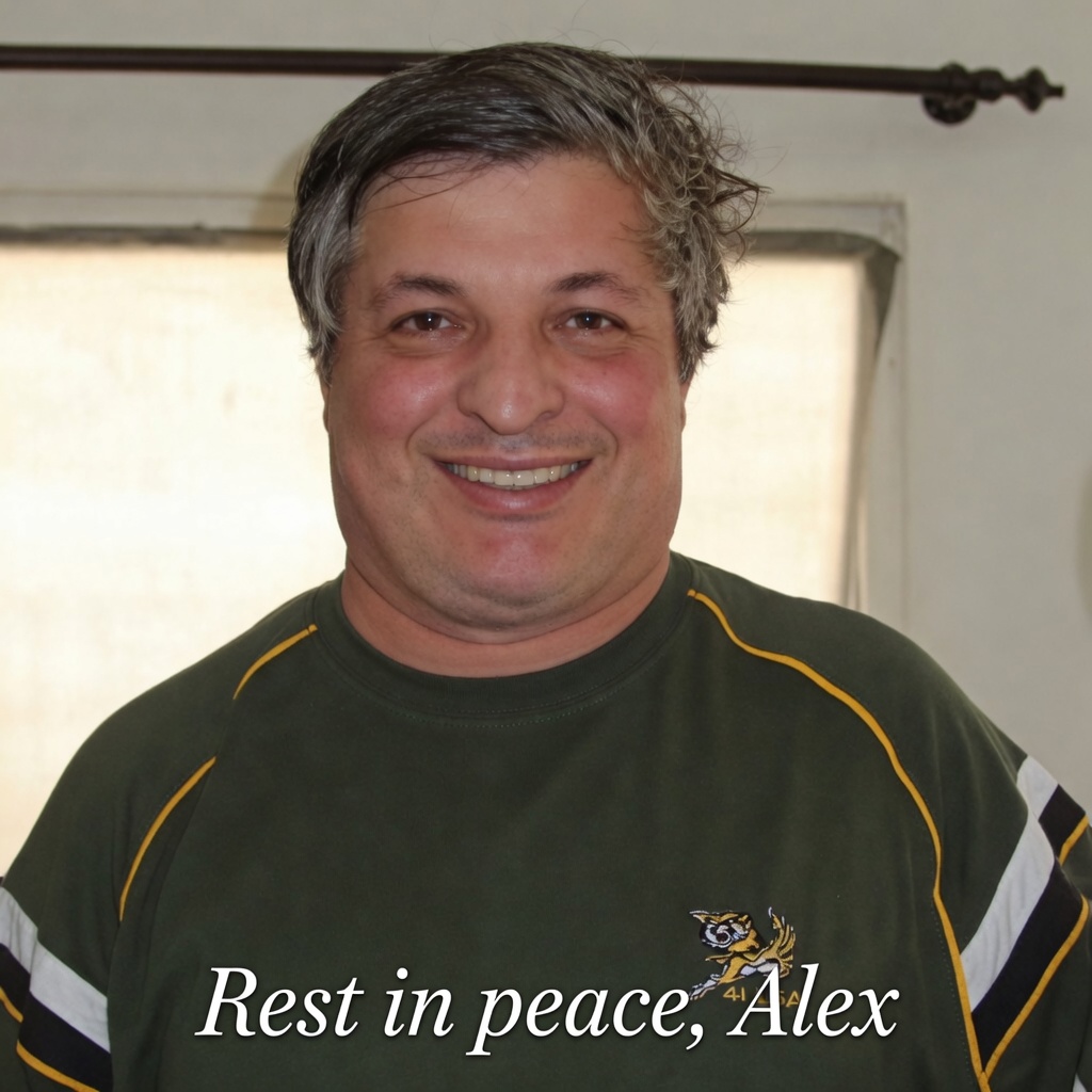 Ham_Radio_World's tweet photo. It is with deep sadness that we announce the passing of Alexander 4L5A, Chief Editor of https://t.co/g8VbmFRwJ5.

This is a truly painful loss for our entire DX and contesting community. Alex was not only a highly respected editor but also an outstanding DXer and contester.

Rest in peace, Alex 🕊️