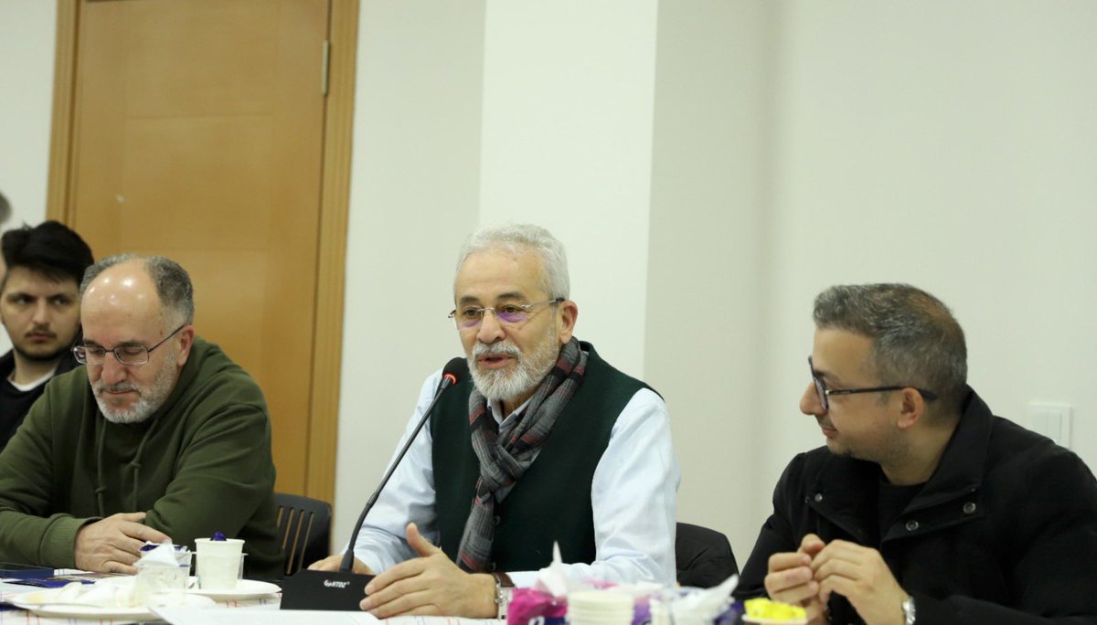 sadakatasi's tweet photo. ‘‘Kurban Kardeşliği Yaşatır’’

Kurban organizasyonumuzun değerlendirme ve planlama toplantısını gönüllülerimiz ve yönetim kurulu üyelerimizin katılımıyla dernek genel merkezimizde gerçekleştirdik. https://t.co/ThsHTUalII