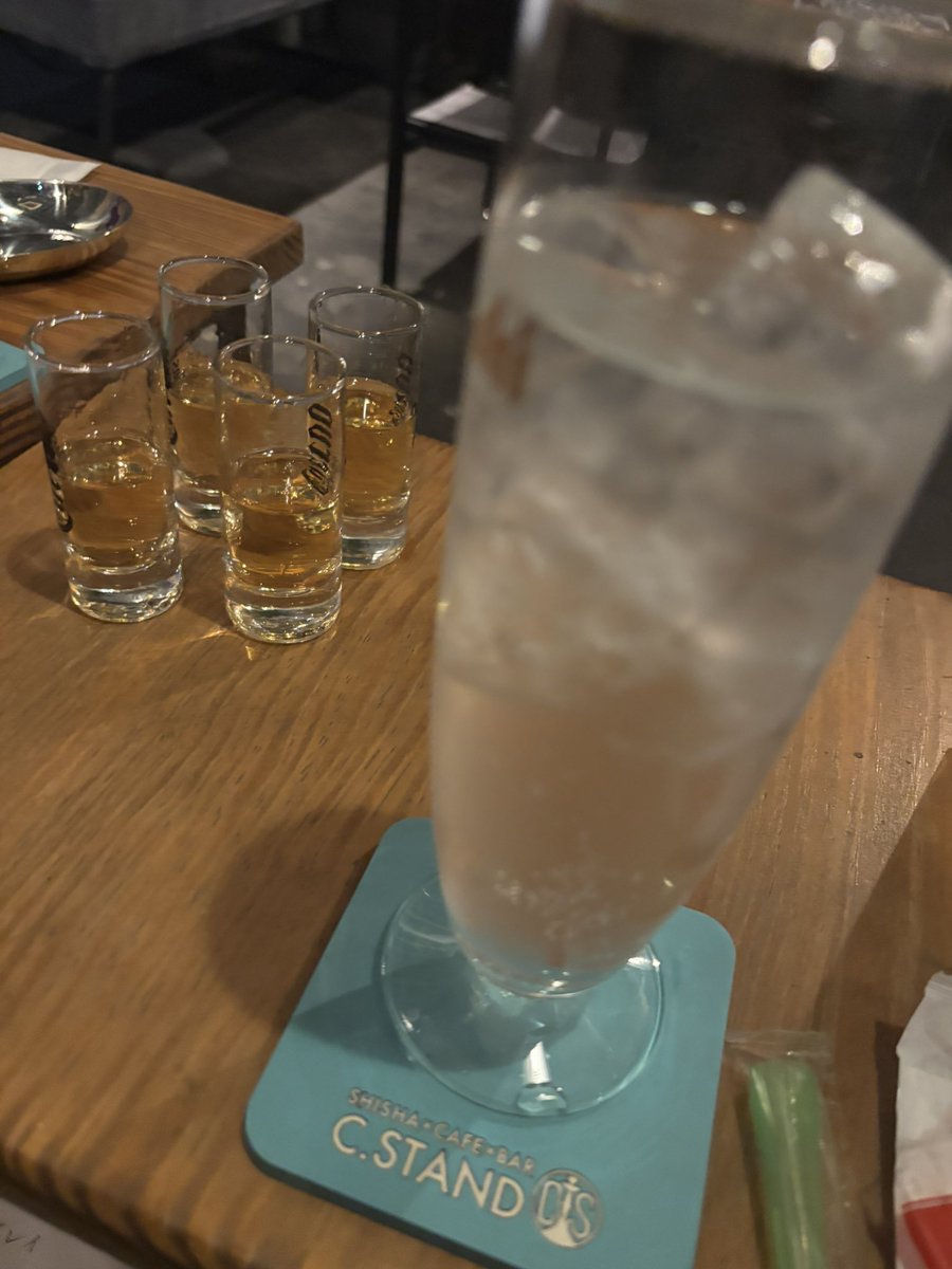 mua_i0's tweet photo. 遠いけど久しぶりにみんなと会えて嬉しいんだぁ。🥲 https://t.co/9scswjvWwj