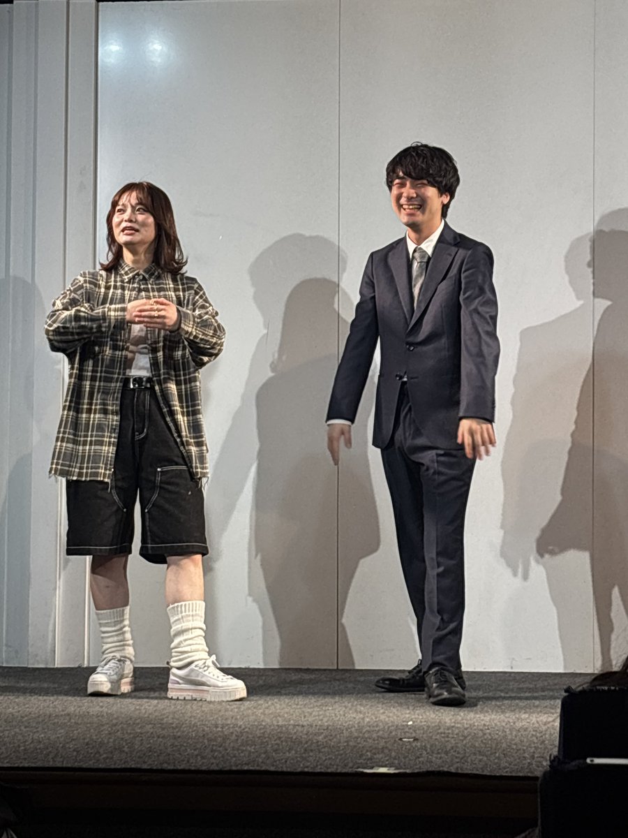 natsu_coco_nut's tweet photo. なやかんやあって東京にいたので空いている時間にライブ2本行けた。
ファイヤーサンダーのコントいつみても面白い。タイミングよく5000観られたの嬉しい。 https://t.co/K8uGM8WwDn
