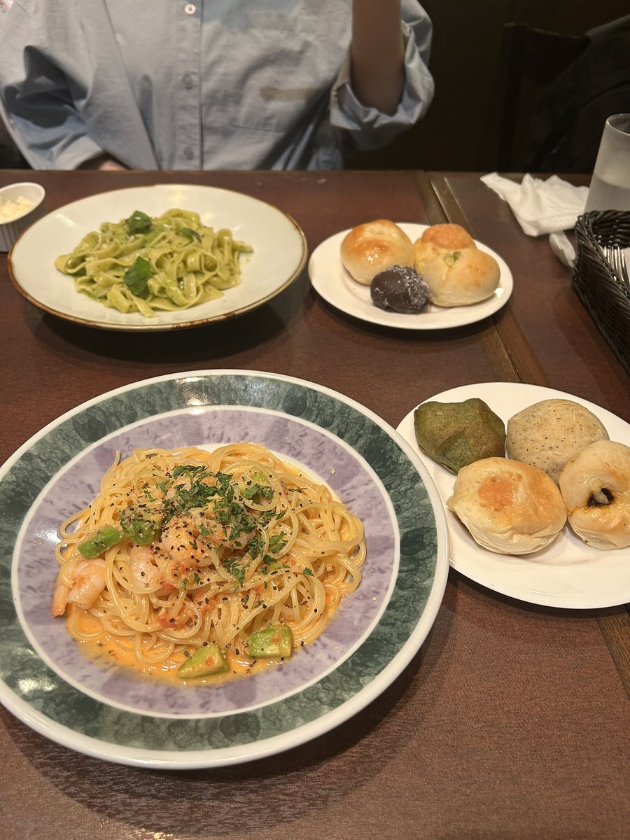 えりおっと tweet media