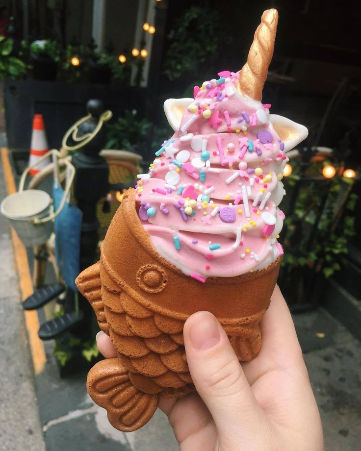 bilbilbites's tweet image. 🧁🦄。ﾟ+｡:. BUILD YOUR UNICORN ICE CREAM CONE: FUN FOOD POLL
#Unicorn #Taiyaki #IceCream #InteractiveThread #FoodPoll