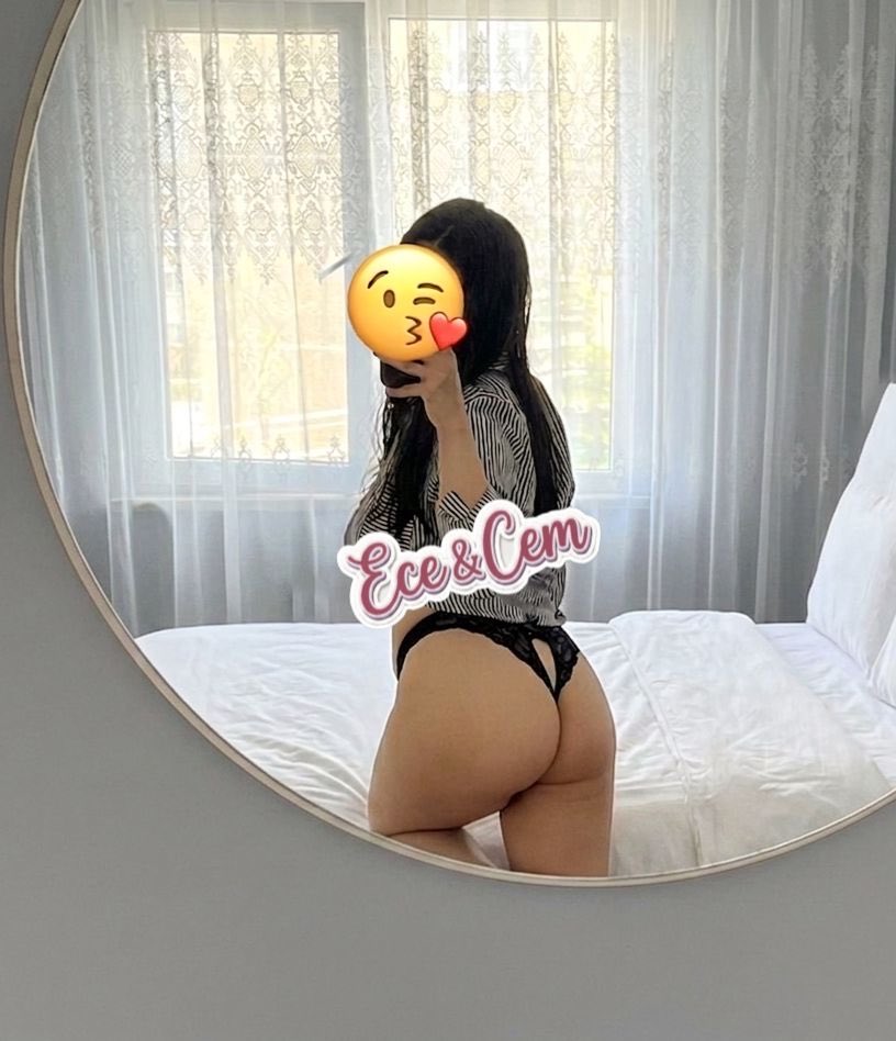 Gercekcft's tweet photo. Biz geldik haydi gençler nerdesiniz 🔥🔥🔥
#evliçift 
#cuckoldçiftler 
#swingerçift https://t.co/QTKQR1gkwL