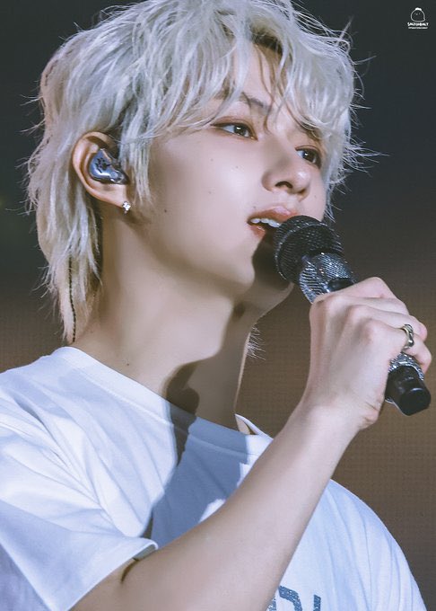 까막별 tweet media