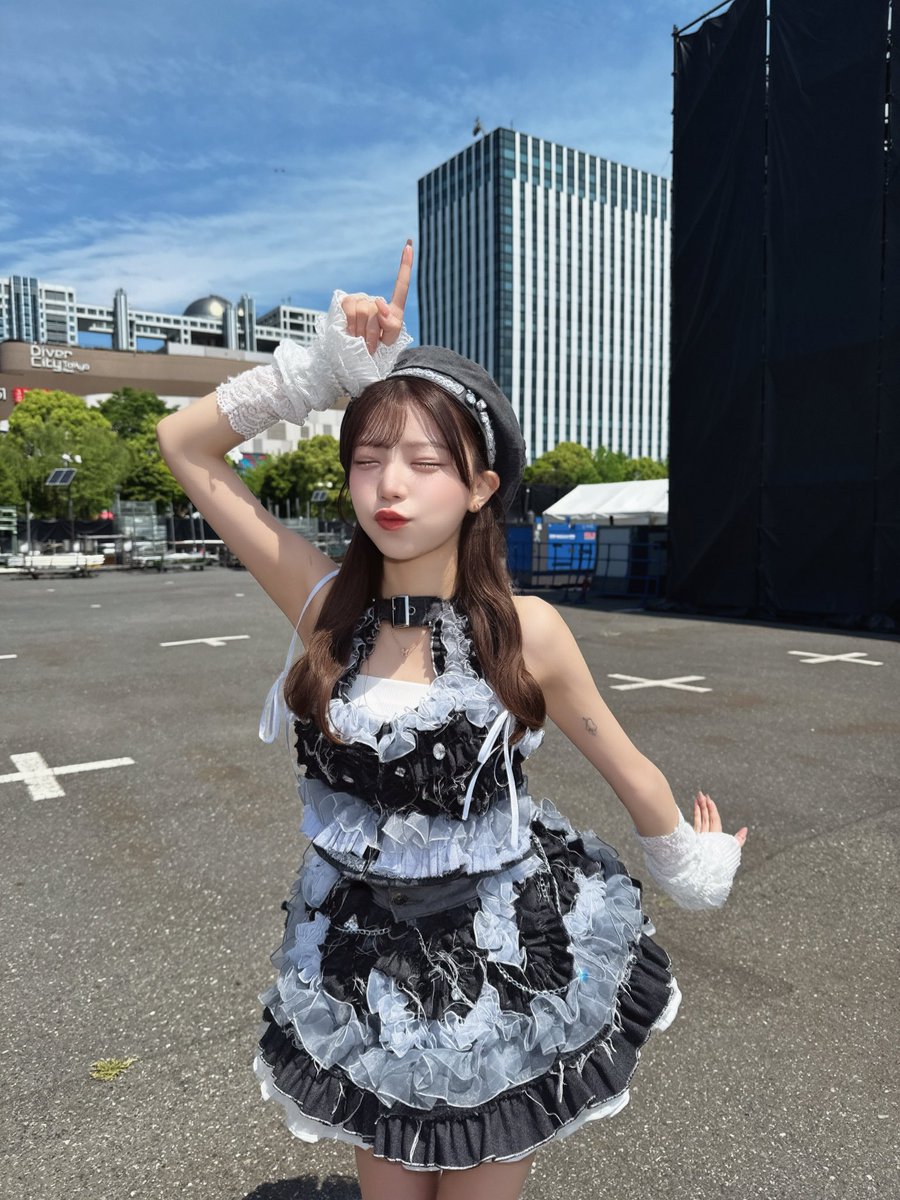 前田好美 【NiLUNLOCK】 tweet media