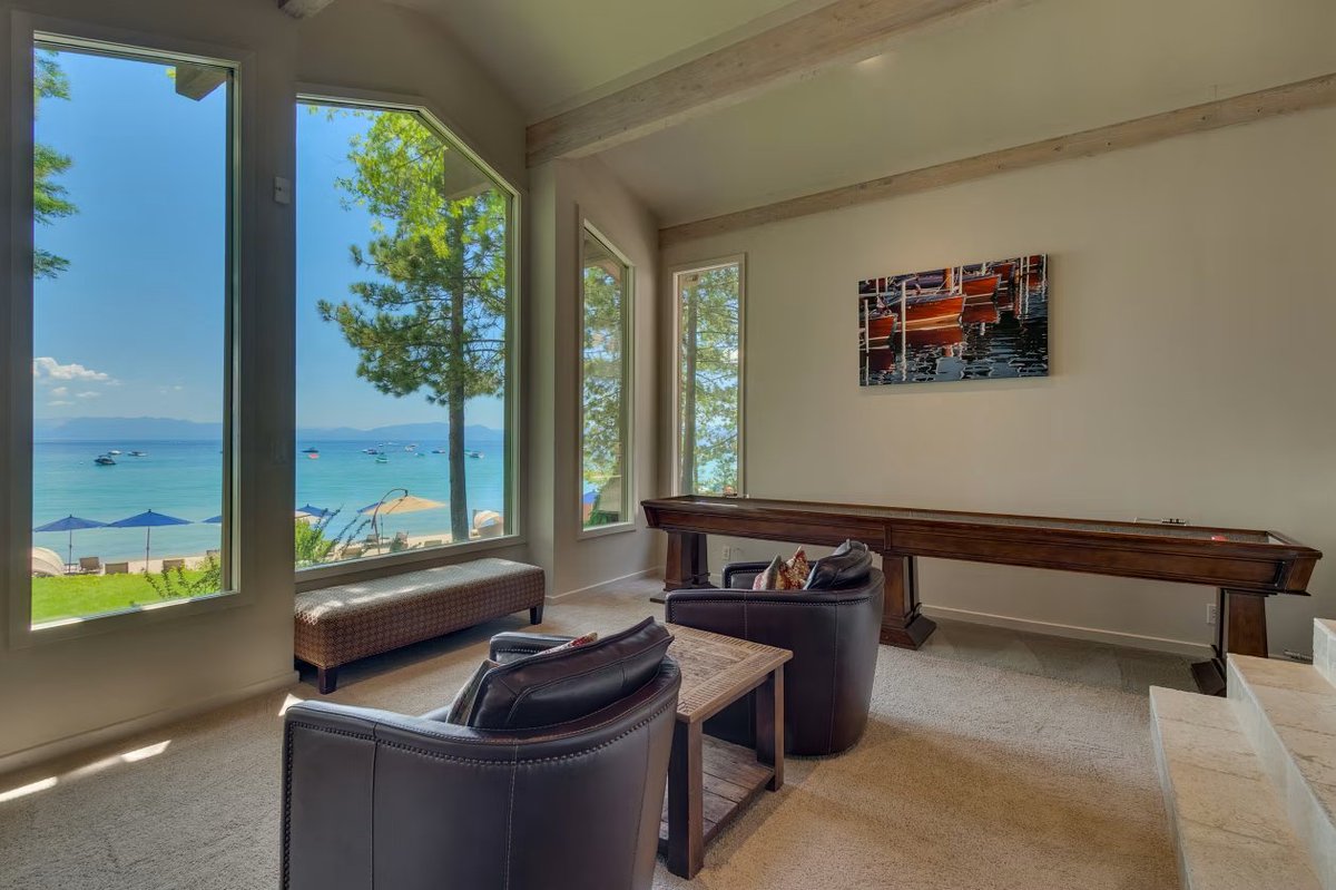 HouseTrackers's tweet photo. This house on Lake Tahoe in Nevada is asking for $47.5 Million making it one of the most expensive houses on the market in the state

The 4,500 square foot house sits on a 1.85-acre property - WSJ https://t.co/2YgAs3F3vN