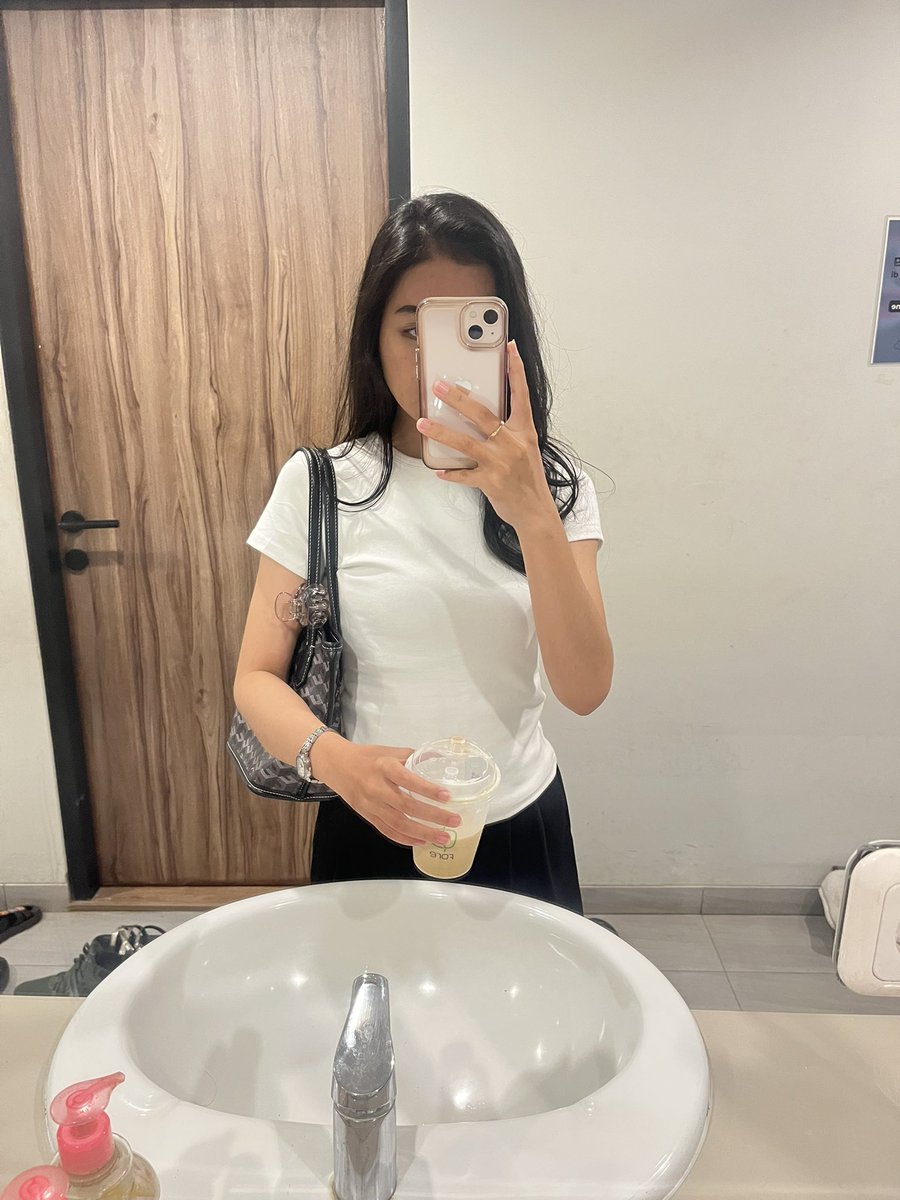 lasaaah's tweet photo. https://t.co/ZtDsJLrMuN