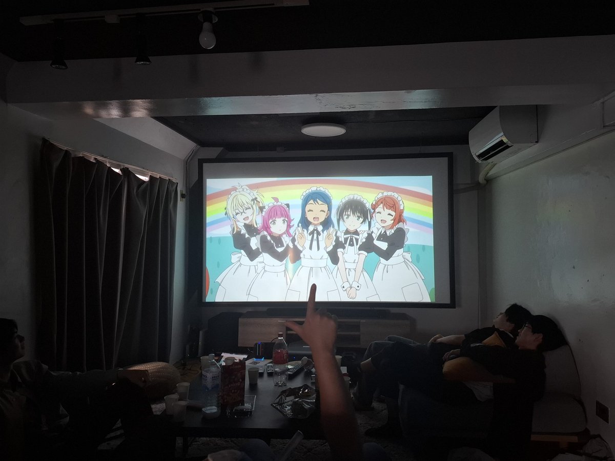 keiolovelive's tweet photo. ヒトリダケナンテエラベナイヨー❗
慶應義塾大学のスクールアイドル同好会です
本日は新入会員を含めていきづらい部!1stライブの鑑賞会を行いました❗
これからも様々な活動を行う予定ですので新規のご入会もお待ちしております😄
#春から慶應 #ラブライブ https://t.co/IyUFL9KiHE